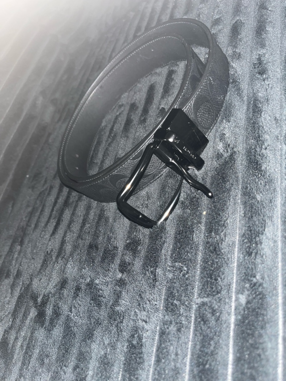 Reversible Coach Black Signature C Pattern Leather Belt with Gunmetal Buckle - Picture 4 of 4